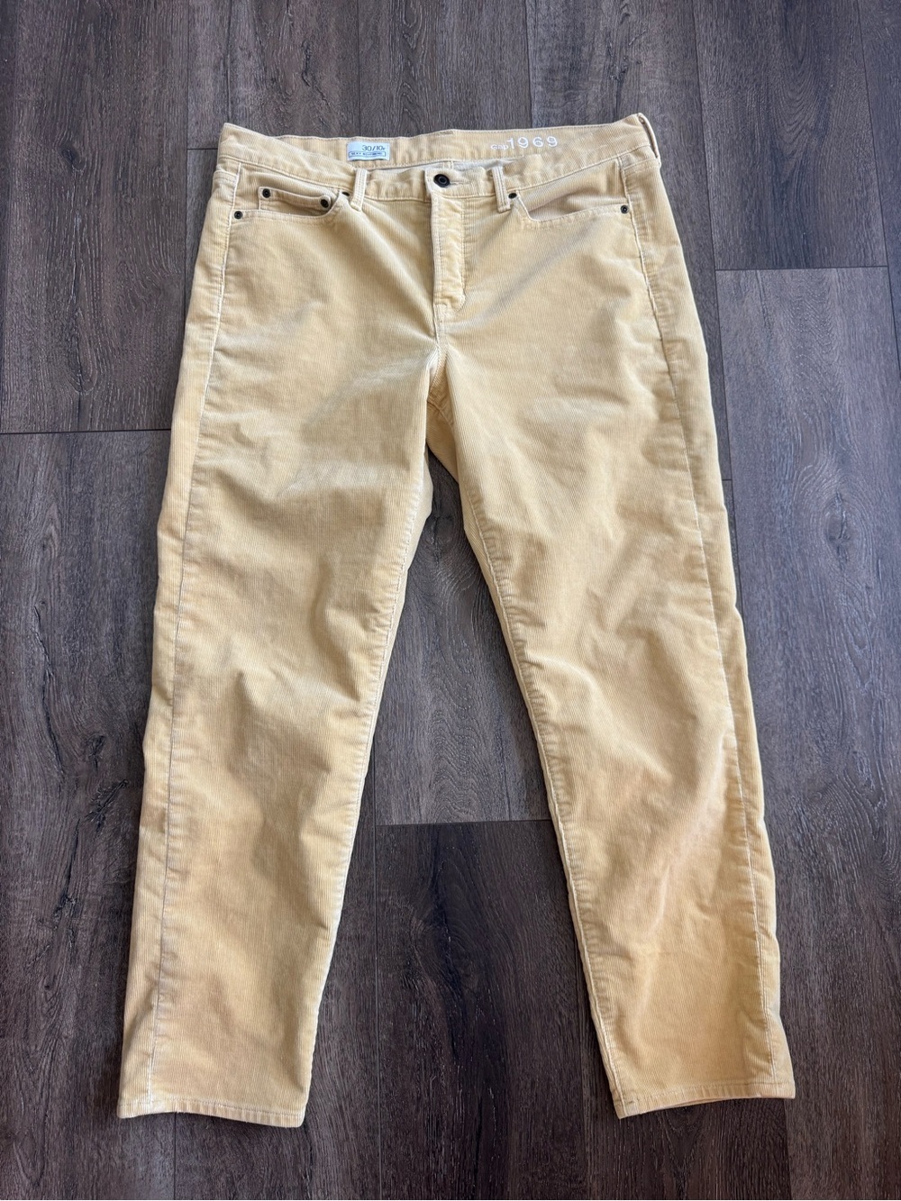 Gap Sexy Boyfriend Corduroy Jeans in Mustard Yellow Size 30/10